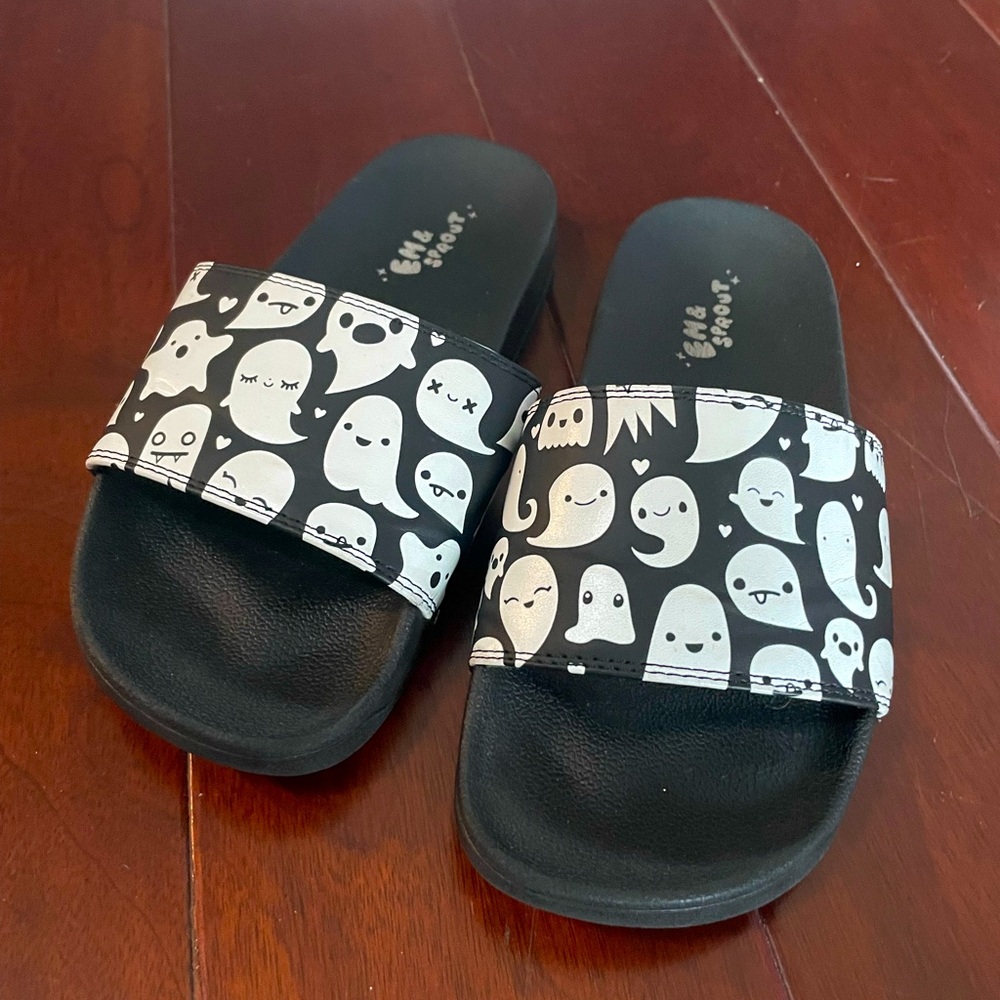 Em and Sprout Ghost Print Slides